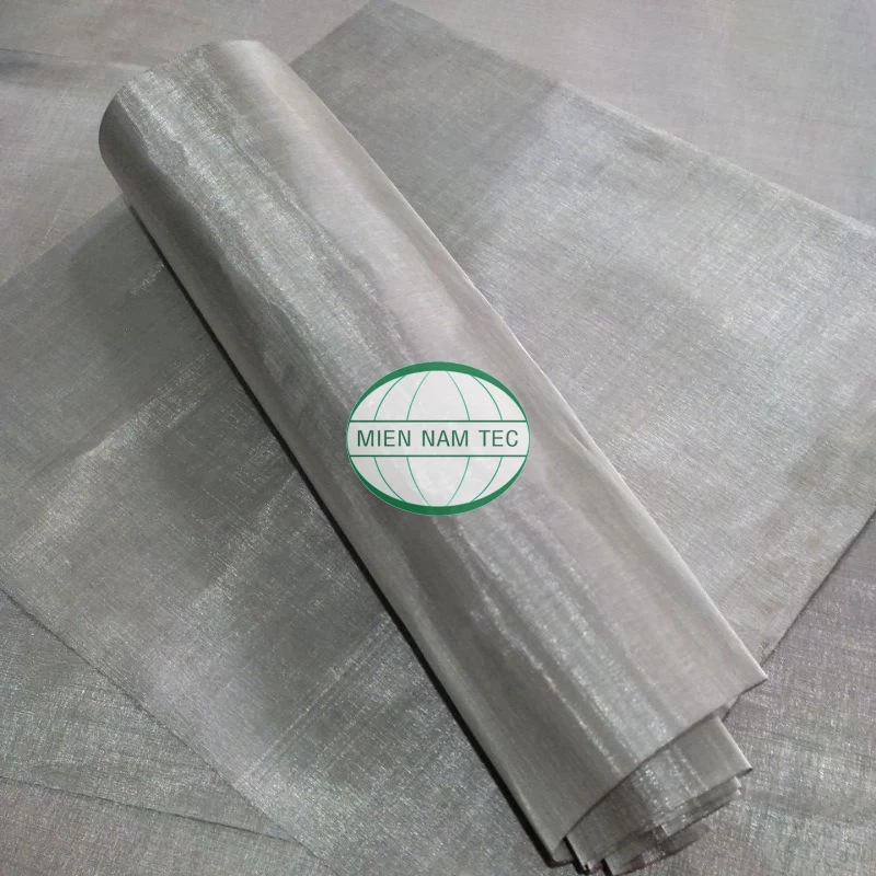 Lưới inox 180 mesh có bề mặt mịn, lỗ lọc kích thước 80 micron