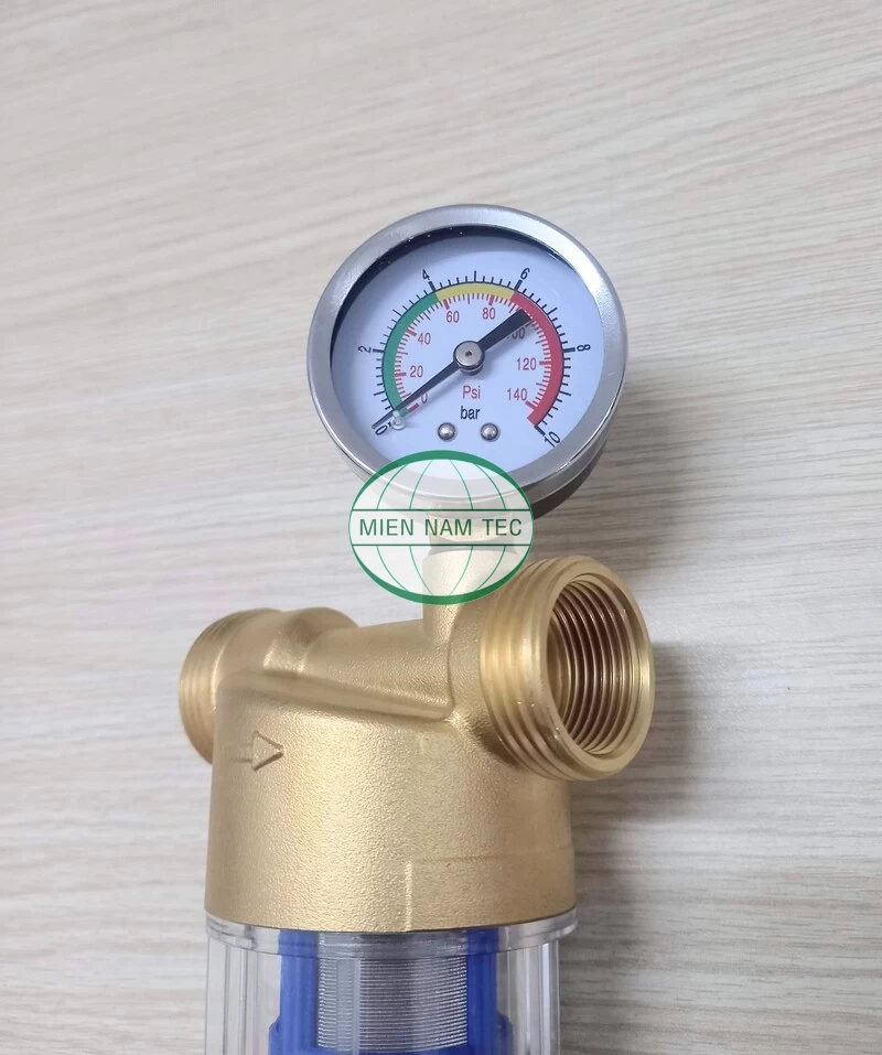 Phần nắp trên được làm bằng hợp kim đồng cao cấp