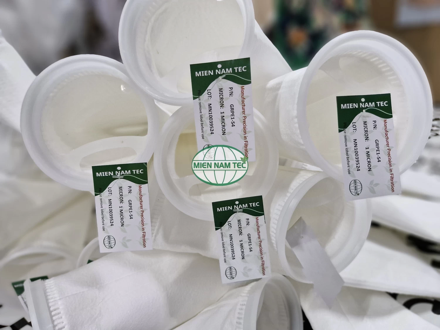 Túi lọc nước mắm giúp loại bỏ cặn bã, xác cá, và tạp chất mà không làm mất đi hương vị đặc trưng của nước mắm