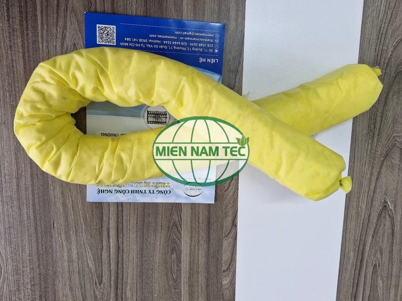 Hình ảnh thực tế của phao quây thấm hóa chất 1