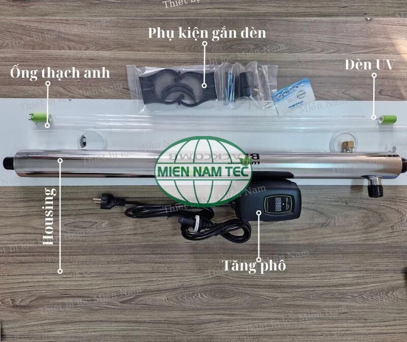 Tổng quan chi tiết về bộ đèn UV 39W Blackcomb 4.1 Luminor